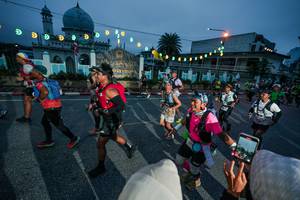 BIB: 
                            <button type="button" onclick="openModal(26232448)" class="btn btn-primary btn-sm float-right btn-popup" data-toggle="modal" data-target=".modal-high-quality">
                        <i class="fas fa-shopping-cart"></i> Add to Cart
                    </button>
                                            <button type="button" onclick="isThisMe(26232448, true)" class="btn btn-success btn-sm float-right btn-popup btn-isme hidden" data-toggle="tooltip" data-placement="bottom" title="นี่คือรูปของคุณใช่ไหม คลิกที่นี่เพื่อเอาเข้าอัลบั้ม">
                        <i class="fas fa-plus"></i> Add to album
                    </button>
                    <button type="button" onclick="isThisMe(26232448, false)" class="btn btn-warning btn-sm float-right btn-popup btn-isnotme hidden">
                        <i class="fas fa-ban"></i> Remove from album
                    </button>